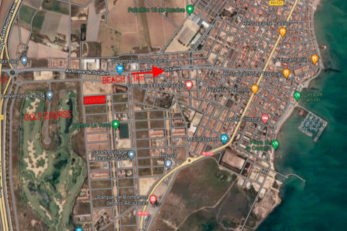 Chalet de 3 habitaciones en Los Alcázares en venta - 479.900 € (Ref: 9704022)