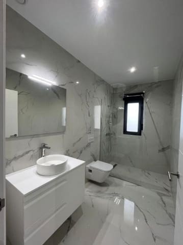 Chalet de 3 habitaciones en Pinoso en venta - 350.000 € (Ref: 9704119)