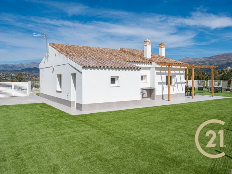 3 sovrum Villa till salu i Vinuela - 365 000 € (Ref: 9704130)