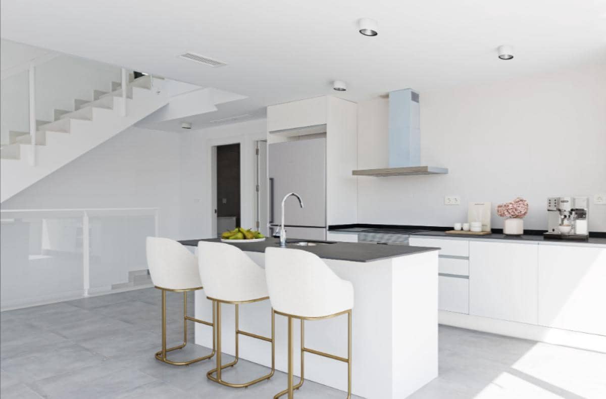 Chalet de 4 habitaciones en Gran Alacant en venta - 605.000 € (Ref: 9704160)