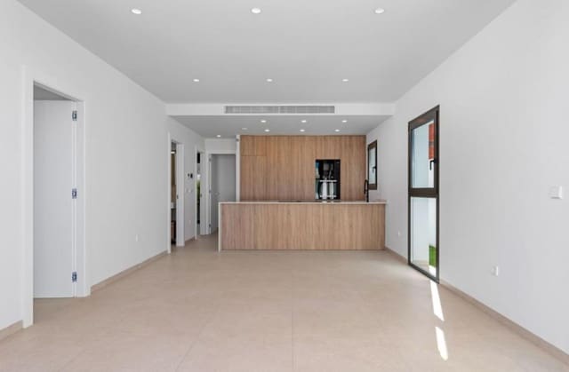 Apartamento de 3 habitaciones en Pilar de la Horadada ciudad, Pilar de la Horadada en venta - 369.000 € (Ref: 9704228)