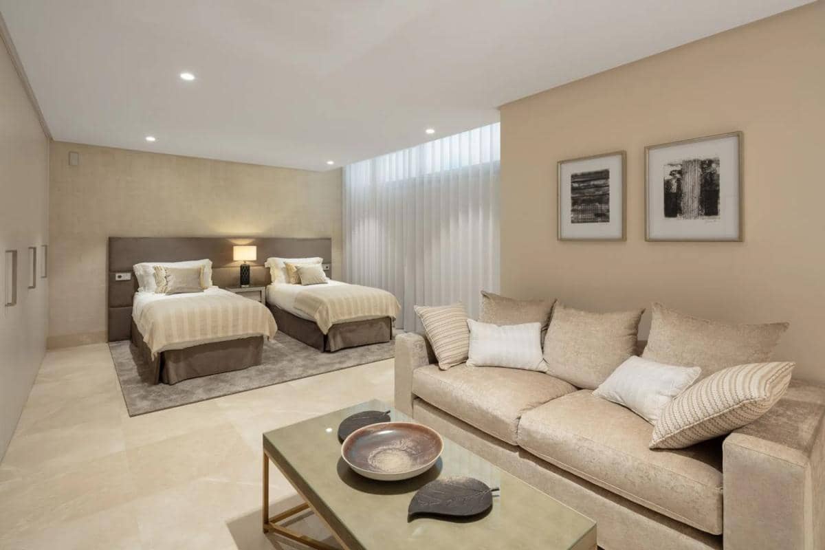 Chalet de 7 habitaciones en Benahavís en venta - 6.950.000 € (Ref: 9704267)