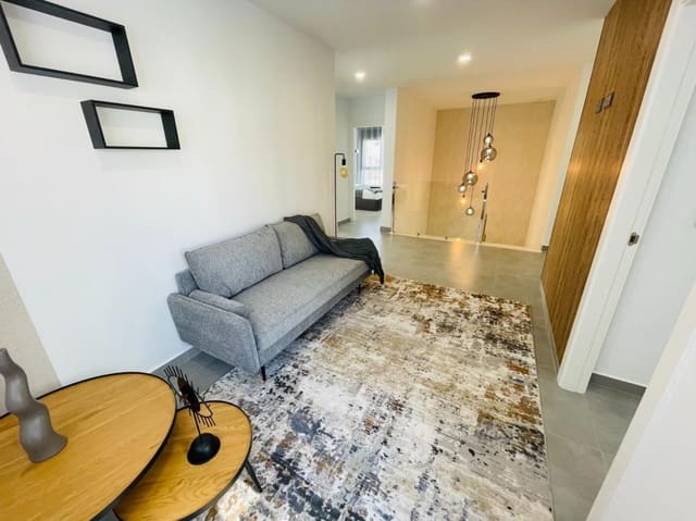 5 camera da letto Villa in vendita in Las Piscinas Naturales, Torrevieja - 1.200.000 € (Rif: 9706345)