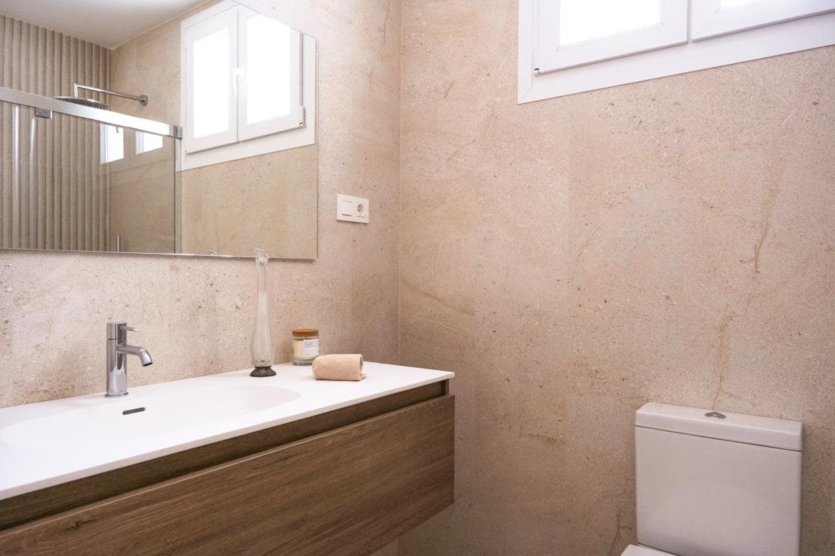 2 bedroom Apartment for sale in Malaga city - € 880,000 (Ref: 9706483)