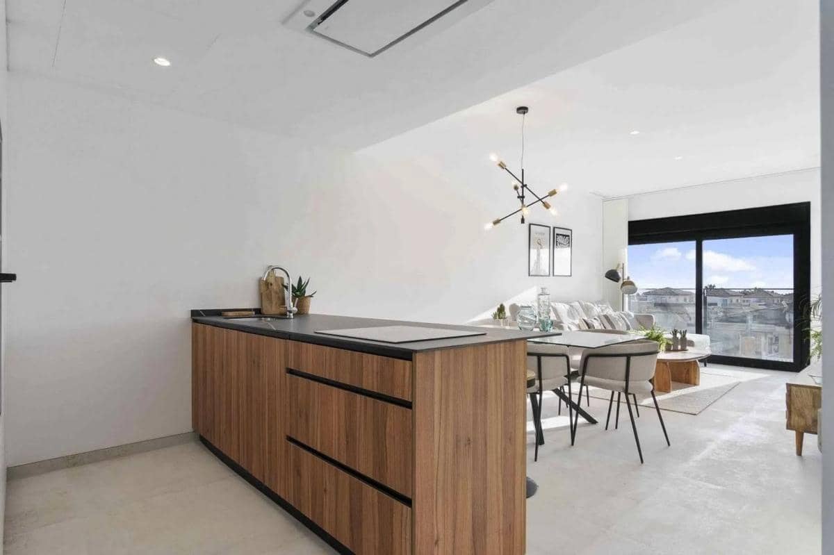 Apartamento de 2 habitaciones en Torrevieja en venta - 274.900 € (Ref: 9706686)