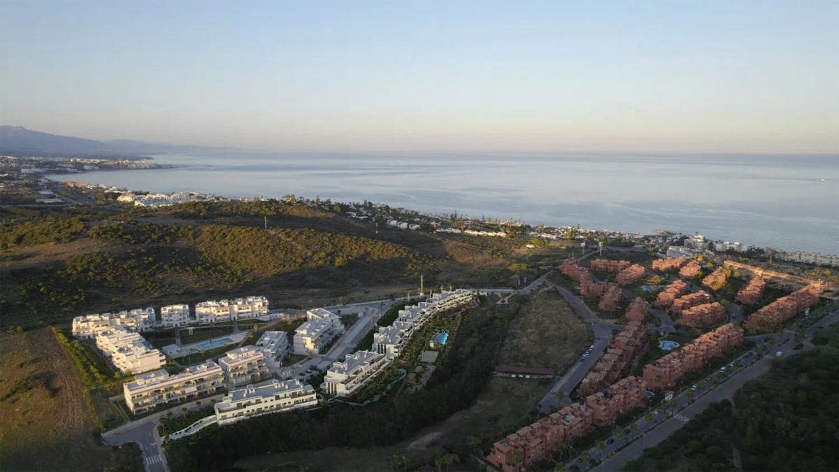 2 Zimmer Apartment zu verkaufen in Estepona - 415.000 € (Ref: 9706909)