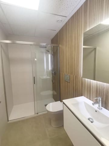 Apartamento de 2 habitaciones en Las Piscinas Naturales, Torrevieja en venta - 249.000 € (Ref: 9707030)
