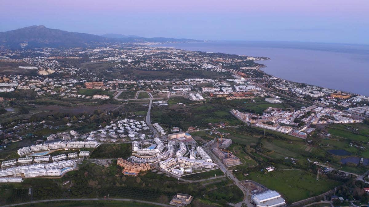 Apartamento de 2 habitaciones en Estepona en venta - 512.000 € (Ref: 9707174)