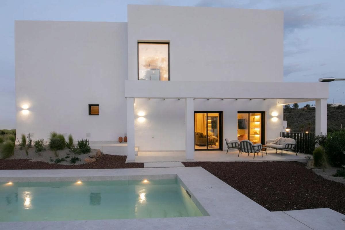 3 bedroom Villa for sale in Mojacar - € 1,100,000 (Ref: 9707324)