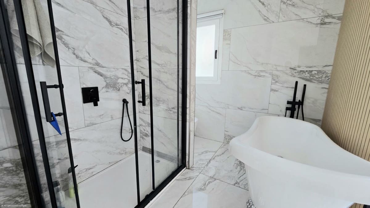 8 soverom Villa til salgs i Riviera del Sol med garasje - € 1 750 000 (Ref: 9714319)