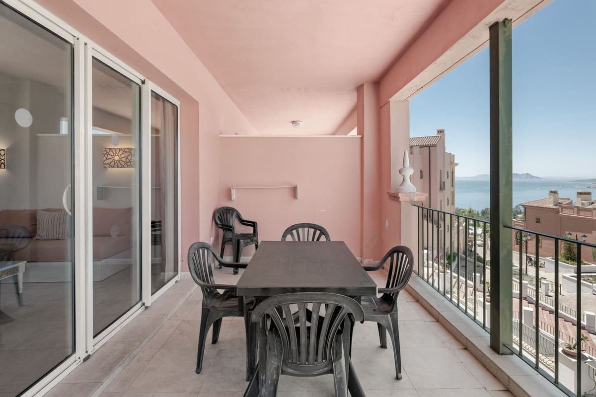 2 bedroom Apartment for sale in Manilva with garage - € 200,000 (Ref: 9714320)