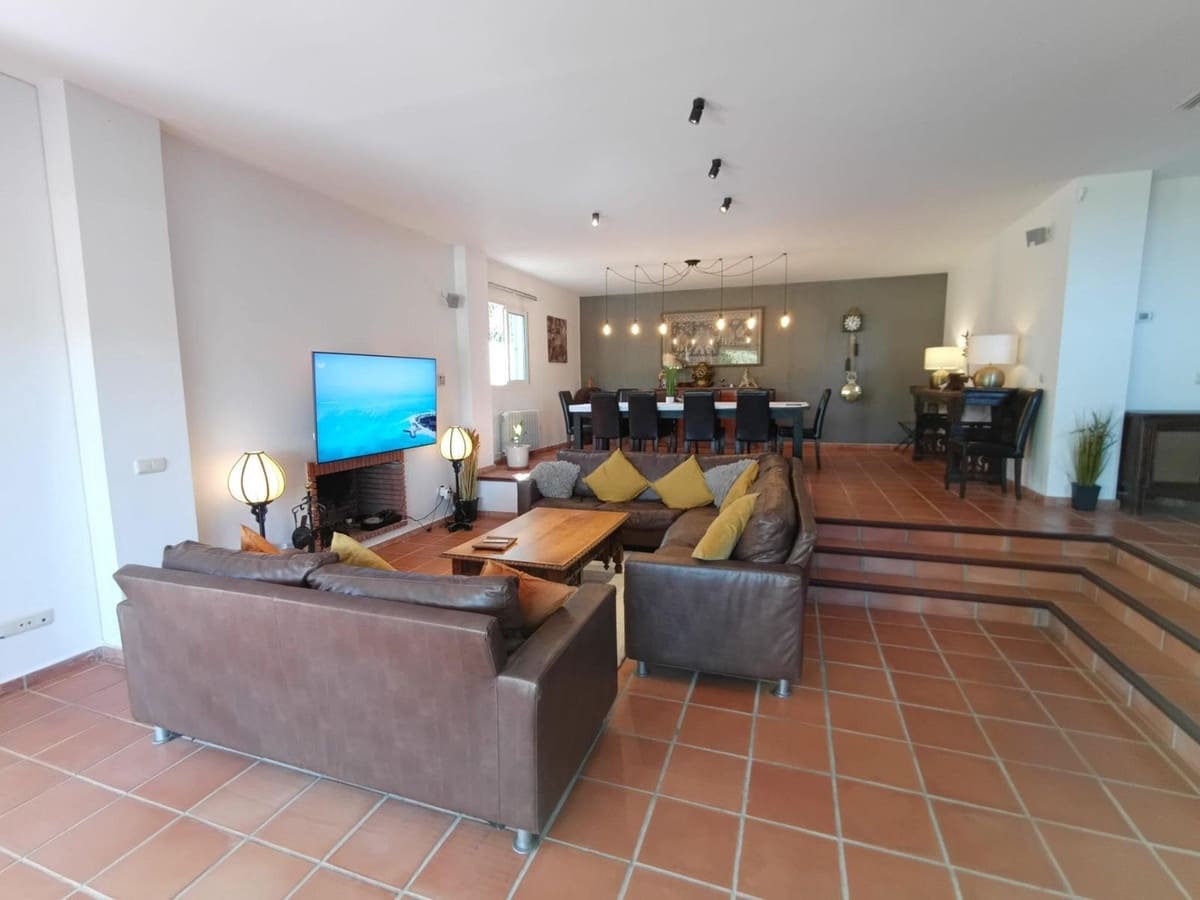 5 slaapkamer Villa te koop in Cajiz - € 1.080.000 (Ref: 9719202)
