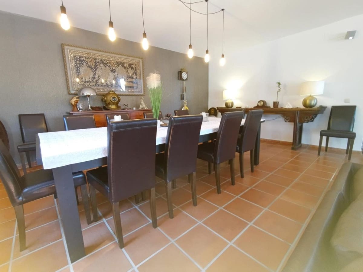 5 slaapkamer Villa te koop in Cajiz - € 1.080.000 (Ref: 9719202)