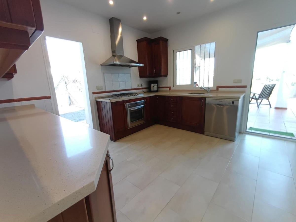 5 slaapkamer Villa te koop in Cajiz - € 1.080.000 (Ref: 9719202)