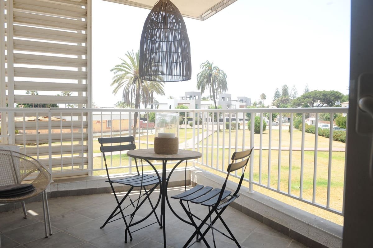 2 soverom Leilighet til salgs i San Pedro de Alcantara med garasje - € 420 000 (Ref: 9719203)