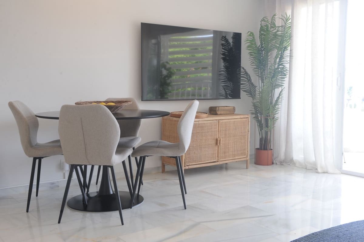 2 soverom Leilighet til salgs i San Pedro de Alcantara med garasje - € 420 000 (Ref: 9719203)