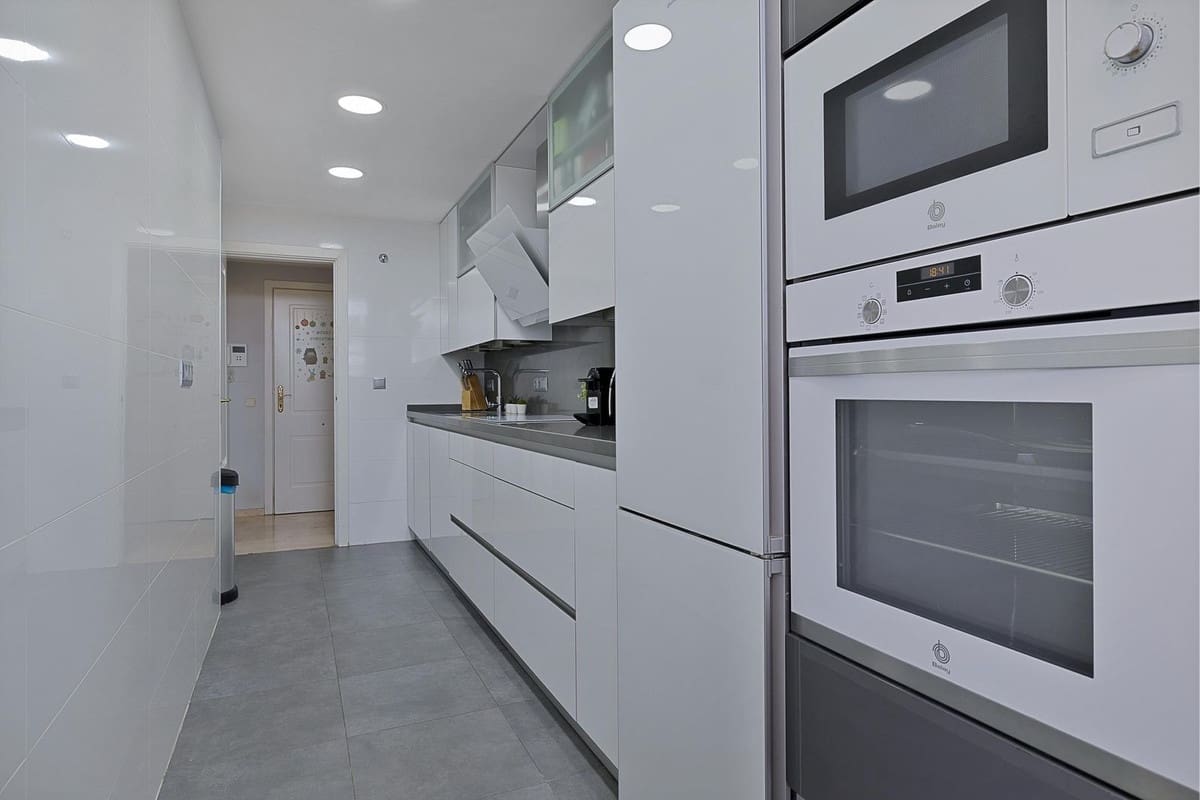 2 soveværelse Lejlighed til salg i Torrequebrada - € 390.000 (Ref: 9719207)