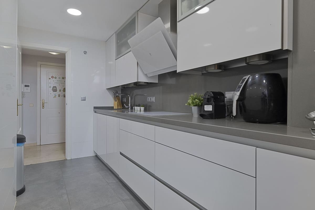 2 soveværelse Lejlighed til salg i Torrequebrada - € 390.000 (Ref: 9719207)