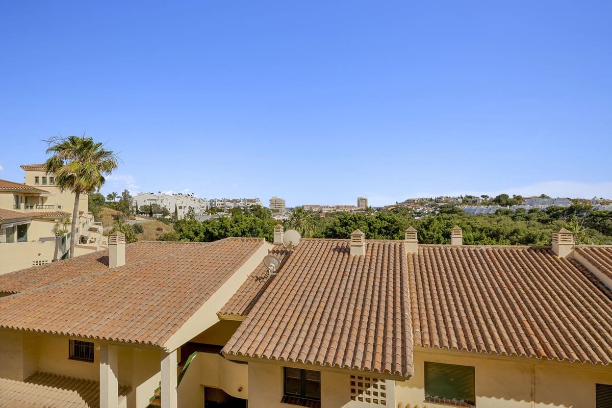 2 soveværelse Lejlighed til salg i Torrequebrada - € 390.000 (Ref: 9719207)