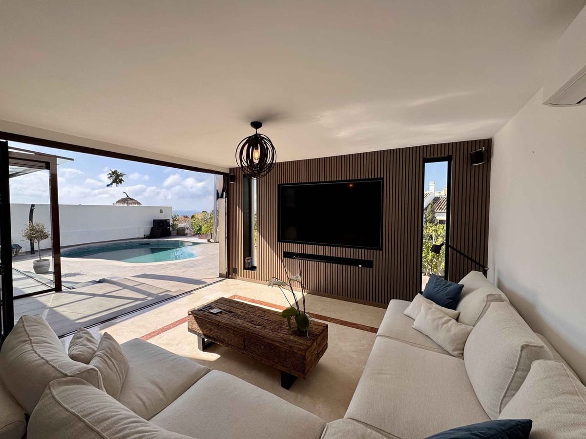 5 Zimmer Villa zu verkaufen in Riviera del Sol - 1.495.000 € (Ref: 9720955)