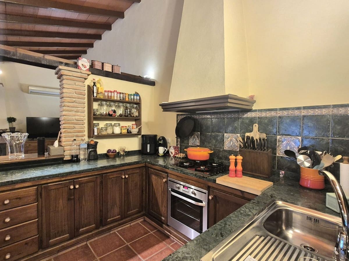 2 bedroom Finca/Country House for sale in Alhaurin el Grande - € 365,000 (Ref: 9720956)