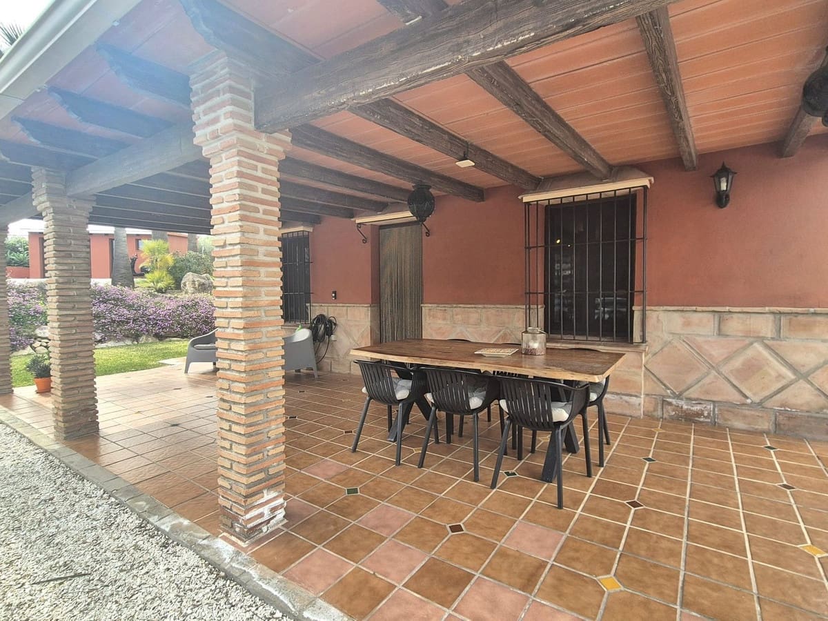 2 bedroom Finca/Country House for sale in Alhaurin el Grande - € 365,000 (Ref: 9720956)