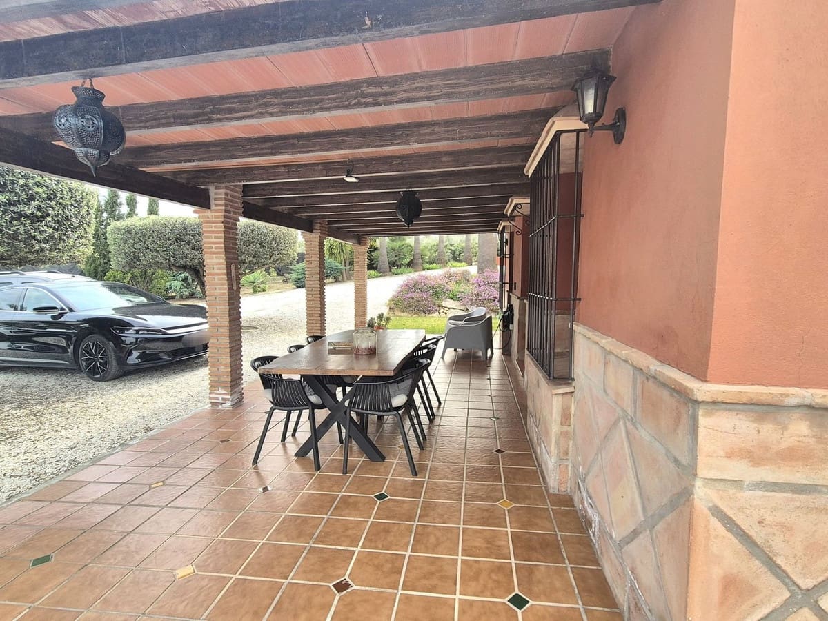 2 bedroom Finca/Country House for sale in Alhaurin el Grande - € 365,000 (Ref: 9720956)