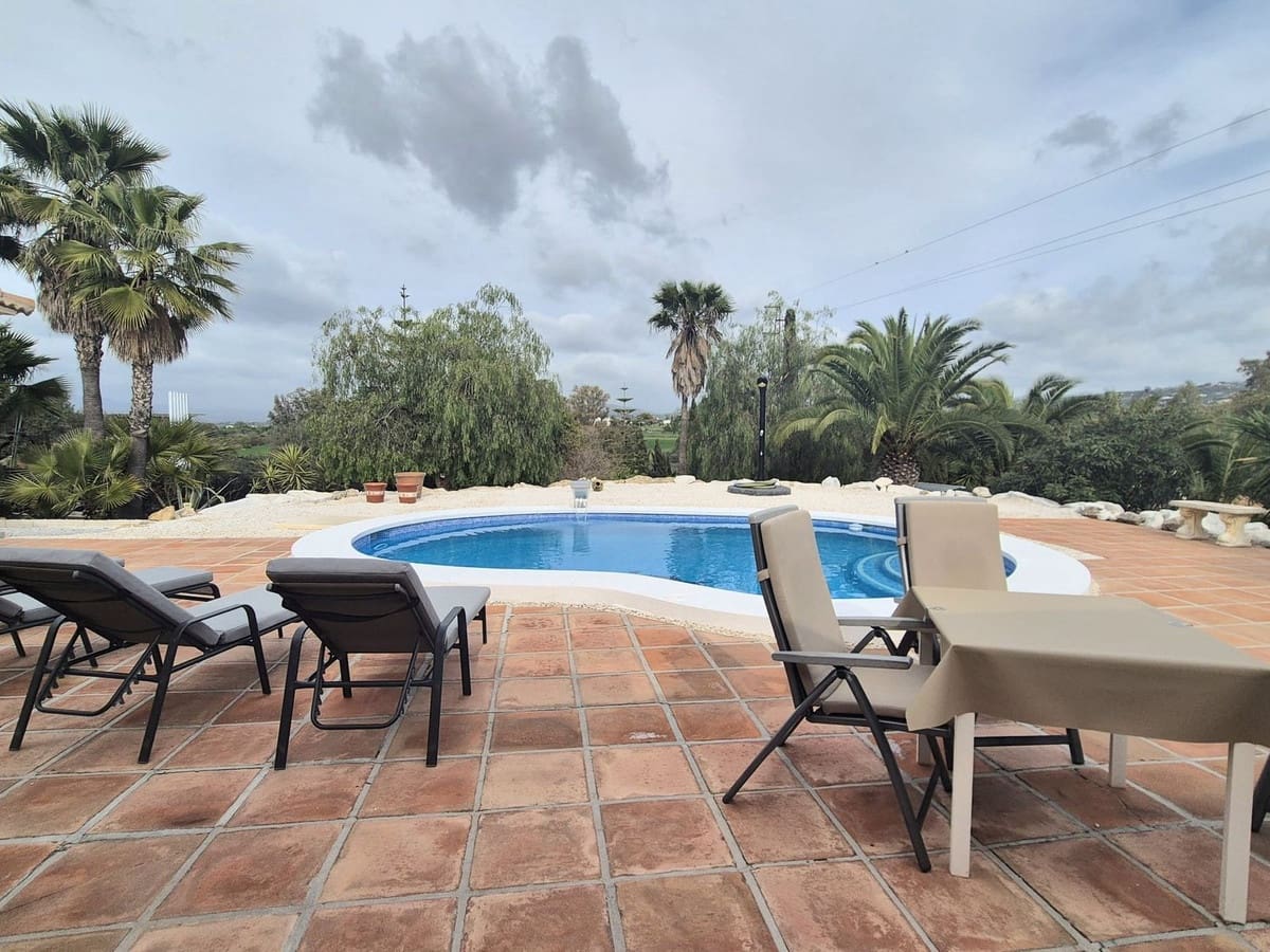 2 bedroom Finca/Country House for sale in Alhaurin el Grande - € 365,000 (Ref: 9720956)