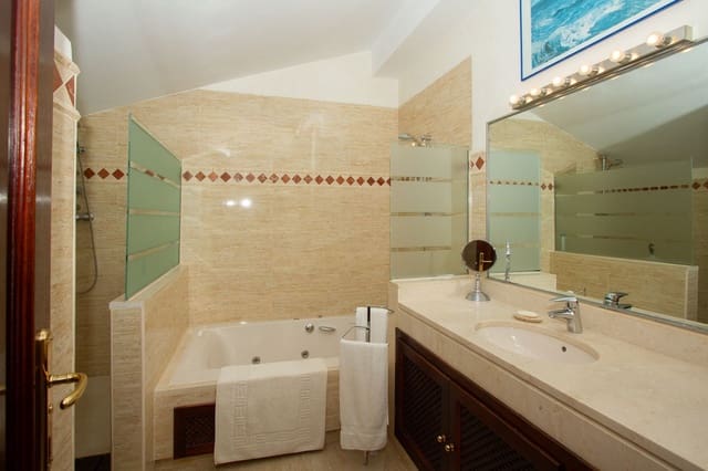 Ático de 3 habitaciones en La Mairena, Ojen en venta con garaje - 595.000 € (Ref: 9720958)