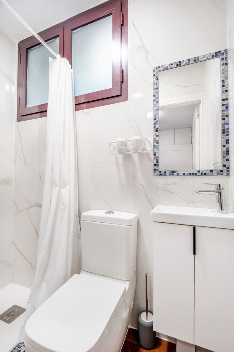 Casa de 4 habitaciones en Golden Mile en venta - 1.395.000 € (Ref: 9720959)