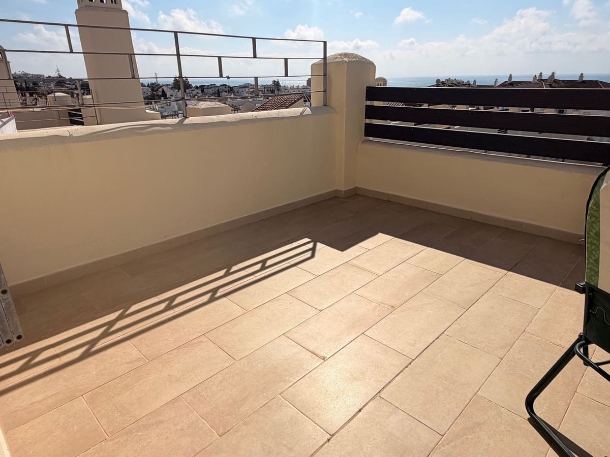 Casa de 4 habitaciones en Calahonda en venta con garaje - 550.000 € (Ref: 9726215)