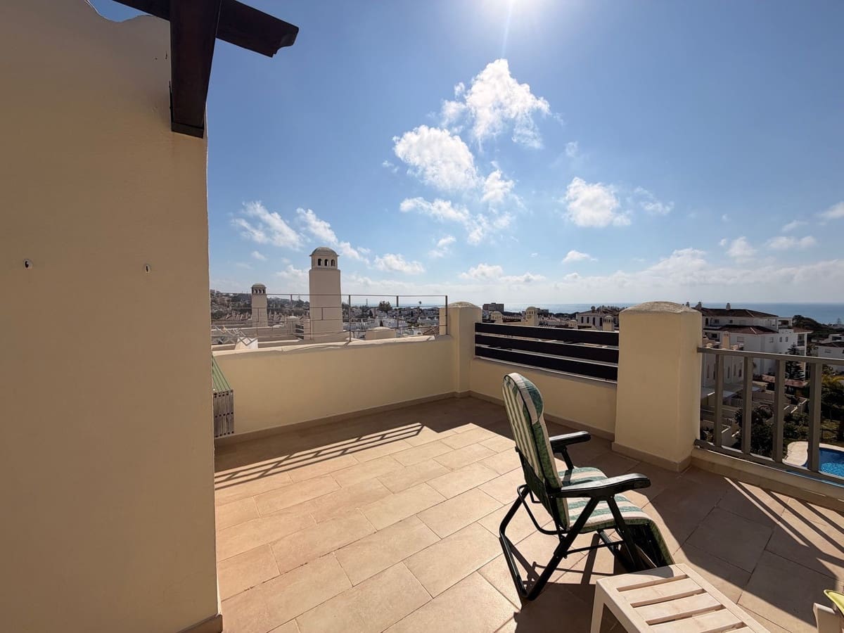 Casa de 4 habitaciones en Calahonda en venta con garaje - 550.000 € (Ref: 9726215)