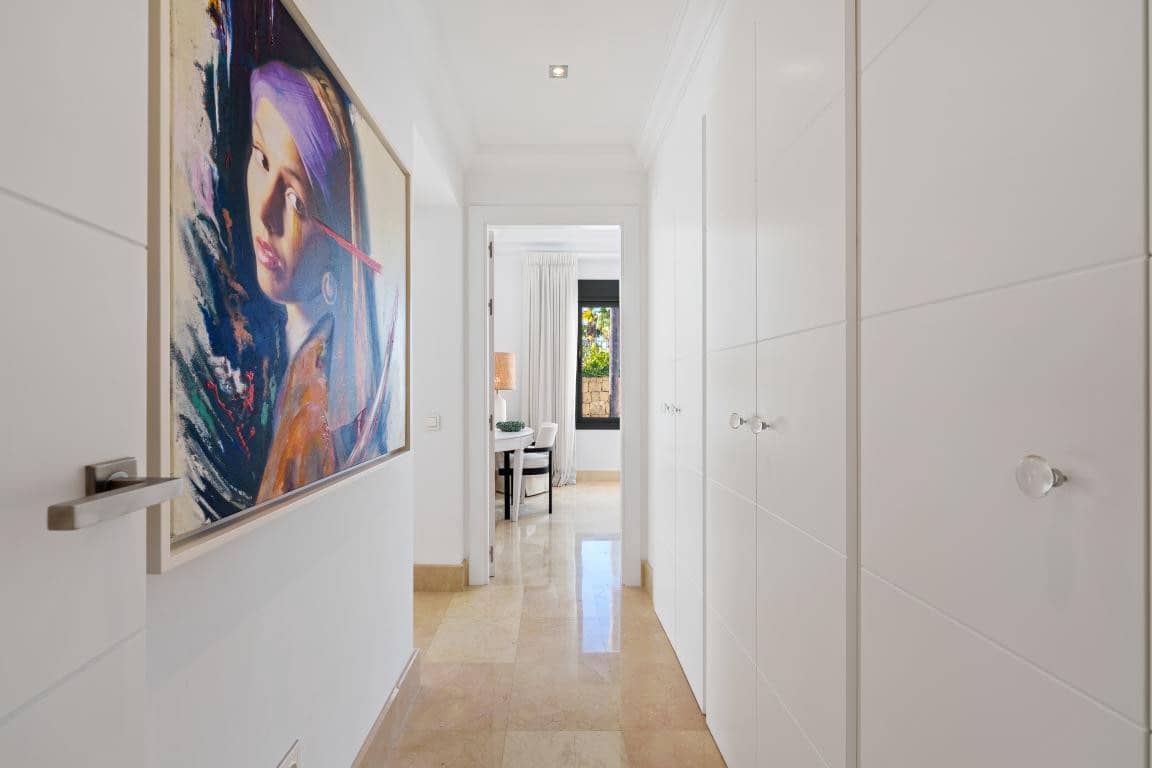 4 soverom Villa til salgs i Nueva Andalucia - € 4 390 000 (Ref: 9727680)