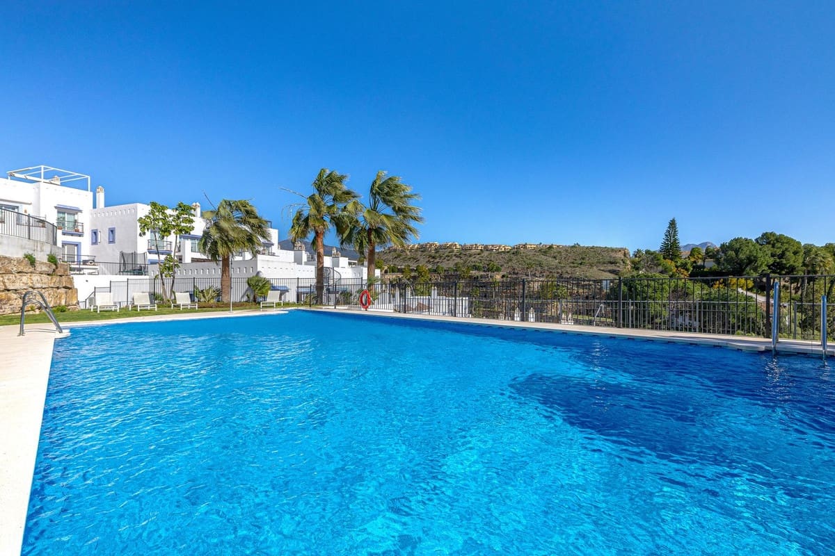 3 soveværelse Lejlighed til salg i Benahavis med garage - € 549.000 (Ref: 9727681)