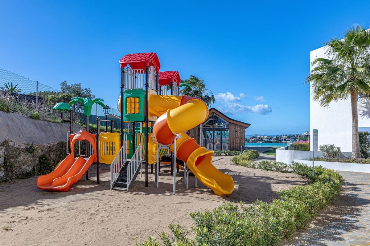 3 soveværelse Lejlighed til salg i Benahavis med garage - € 549.000 (Ref: 9727681)