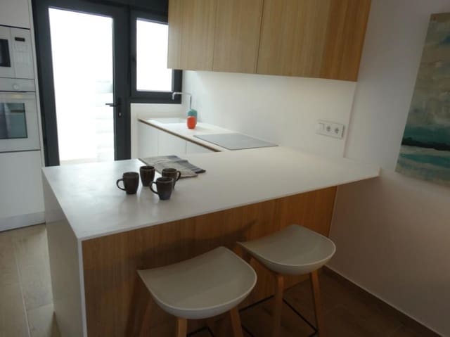 3 chambre Appartement à vendre à Pilar de la Horadada ciudad, Pilar de la Horadada - 295 000 € (Ref: 9729604)