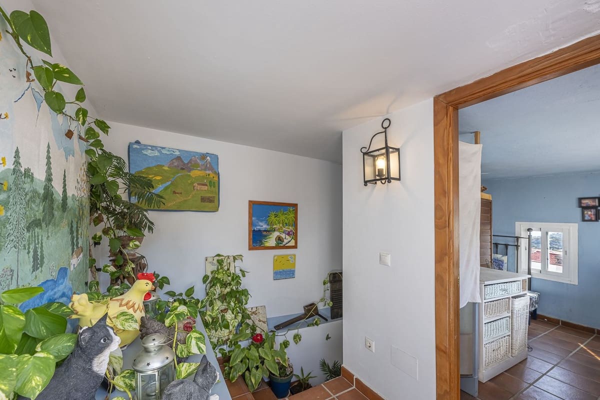 2 sovrum Takvåning till salu i Ojen - 300 000 € (Ref: 9734175)