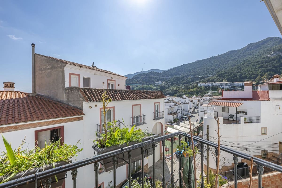 2 sovrum Takvåning till salu i Ojen - 300 000 € (Ref: 9734175)