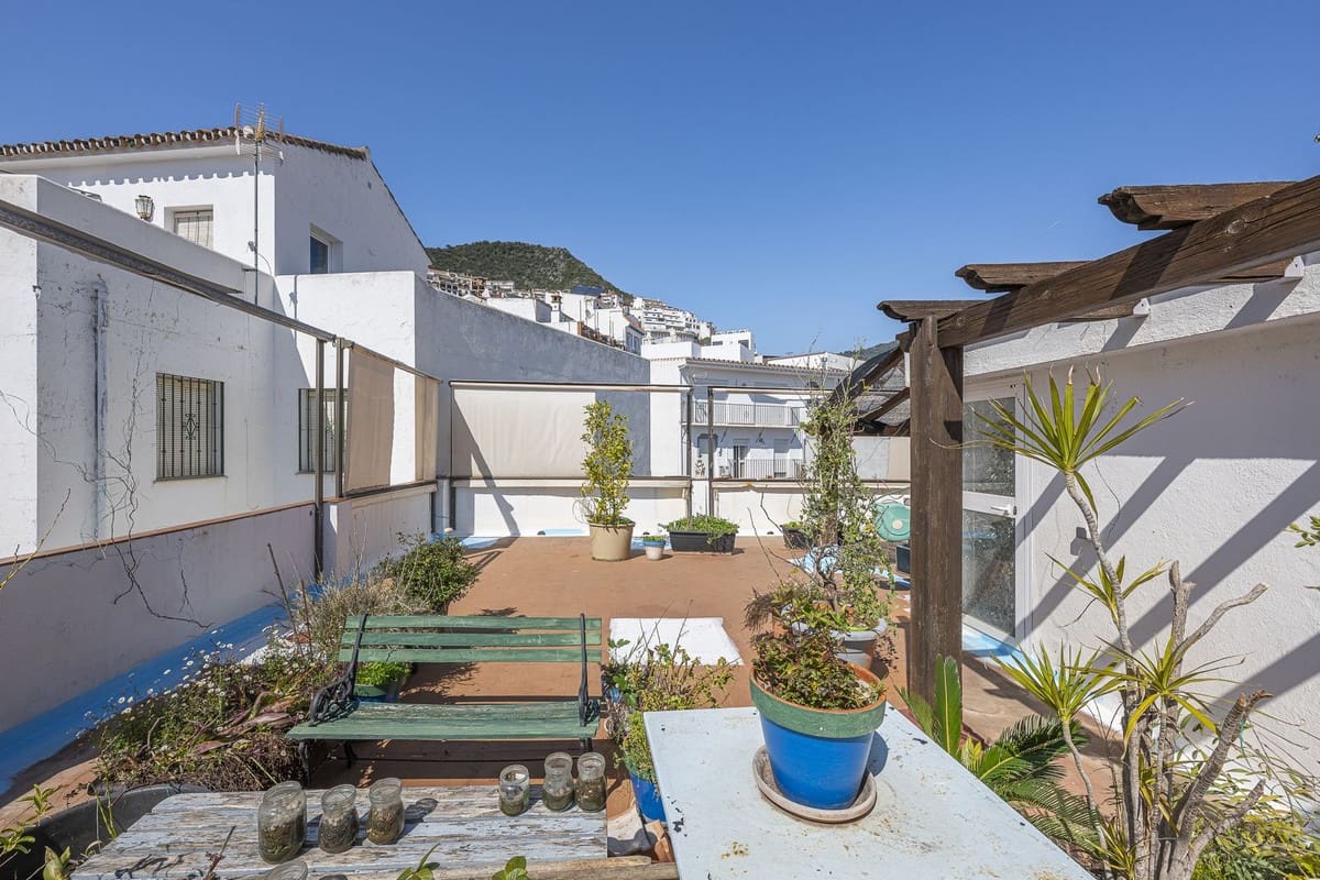 2 sovrum Takvåning till salu i Ojen - 300 000 € (Ref: 9734175)