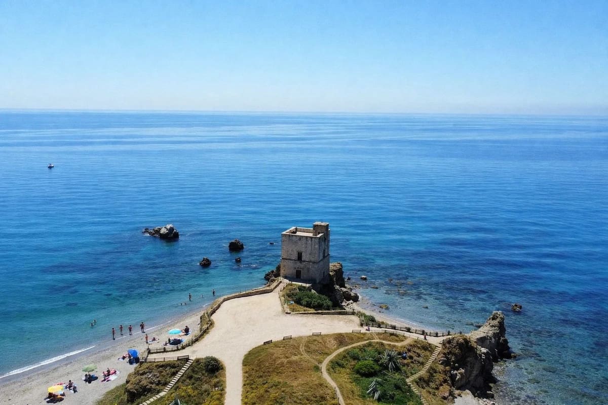 Apartamento de 2 habitaciones en Bahia de Casares en venta con garaje - 265.000 € (Ref: 9734177)