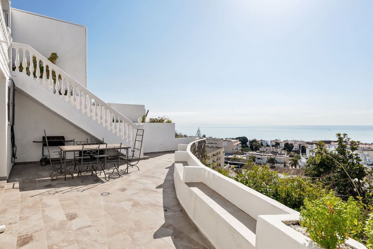 Apartamento de 2 habitaciones en Torremolinos en venta con garaje - 930.000 € (Ref: 9734178)