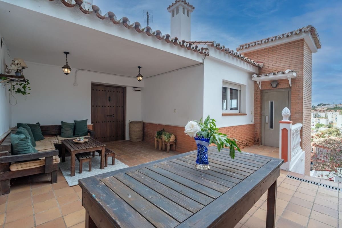 7 bedroom Villa for sale in Malaga city - € 1,100,000 (Ref: 9737367)
