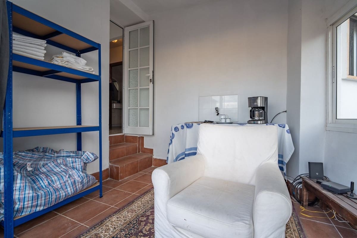 7 bedroom Villa for sale in Malaga city - € 1,100,000 (Ref: 9737367)