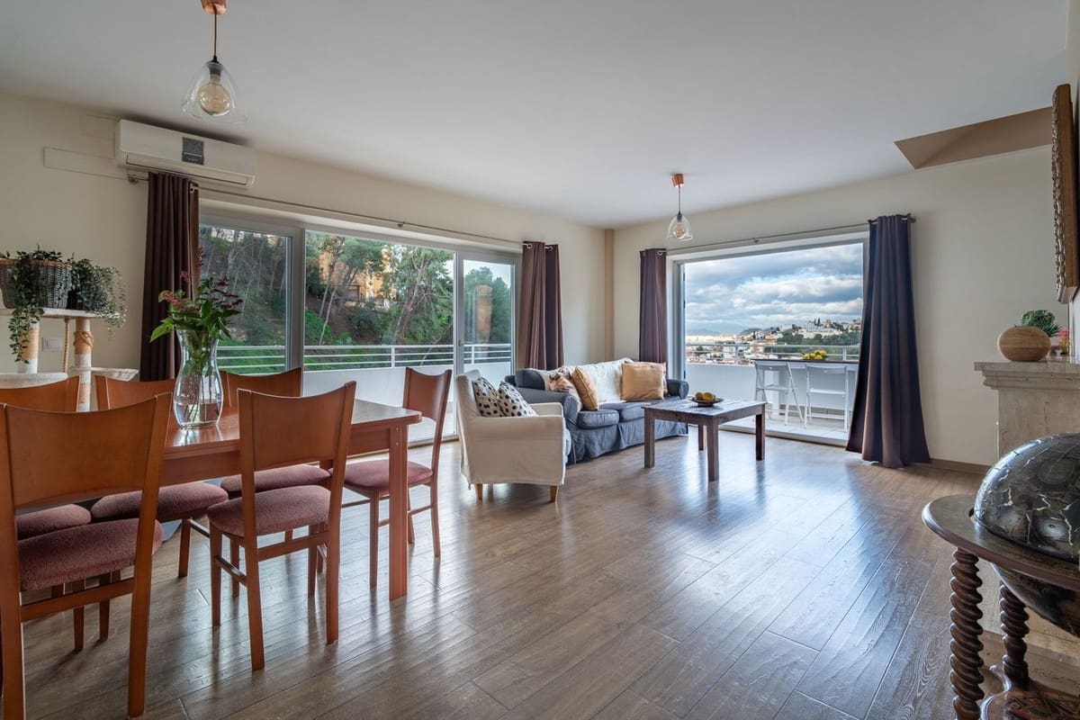 7 bedroom Villa for sale in Malaga city - € 1,100,000 (Ref: 9737367)