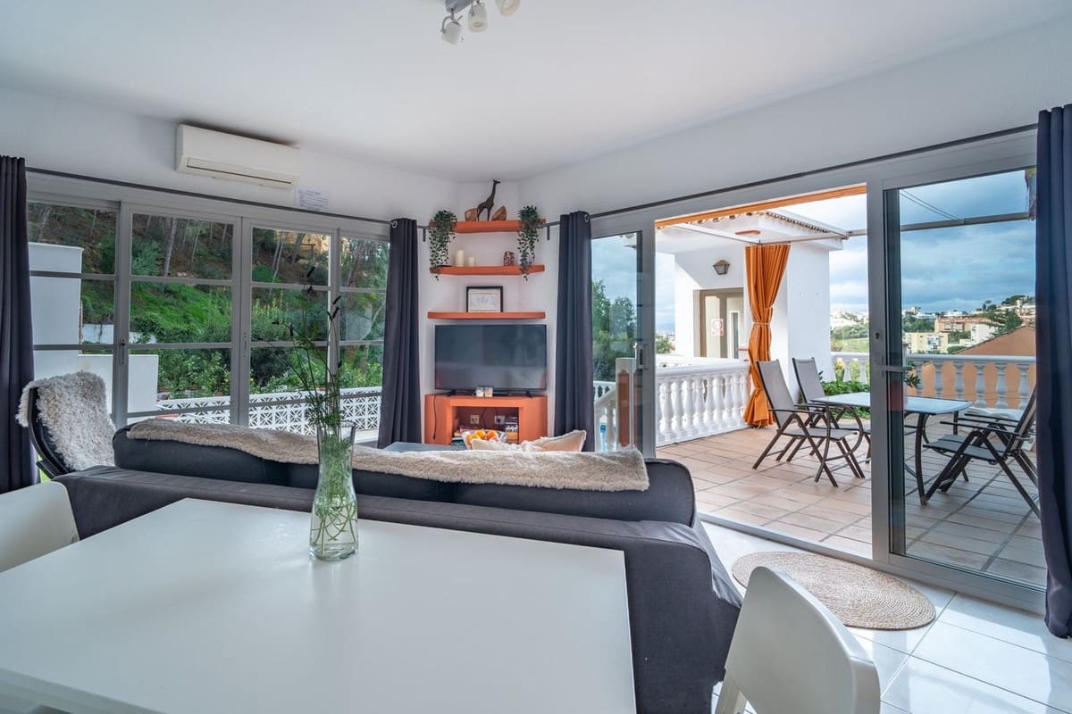 7 bedroom Villa for sale in Malaga city - € 1,100,000 (Ref: 9737367)