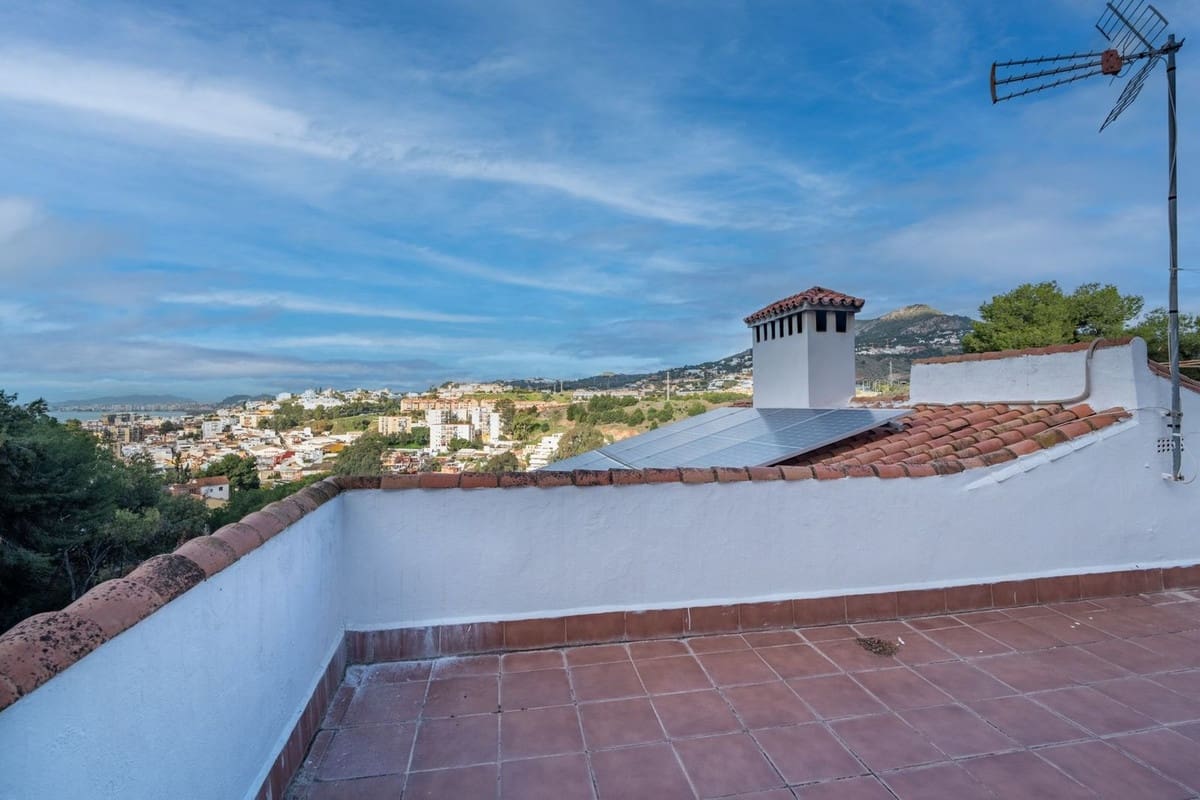 7 bedroom Villa for sale in Malaga city - € 1,100,000 (Ref: 9737367)