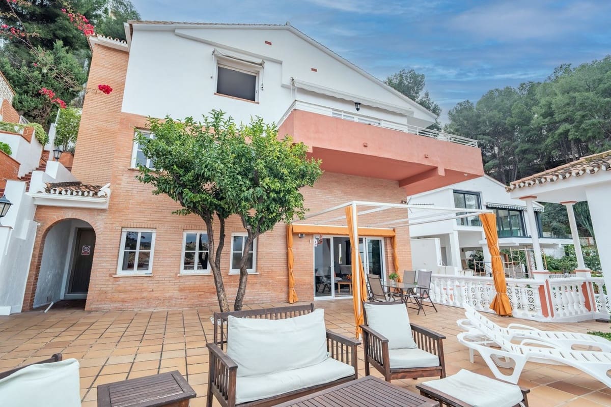 7 bedroom Villa for sale in Malaga city - € 1,100,000 (Ref: 9737367)