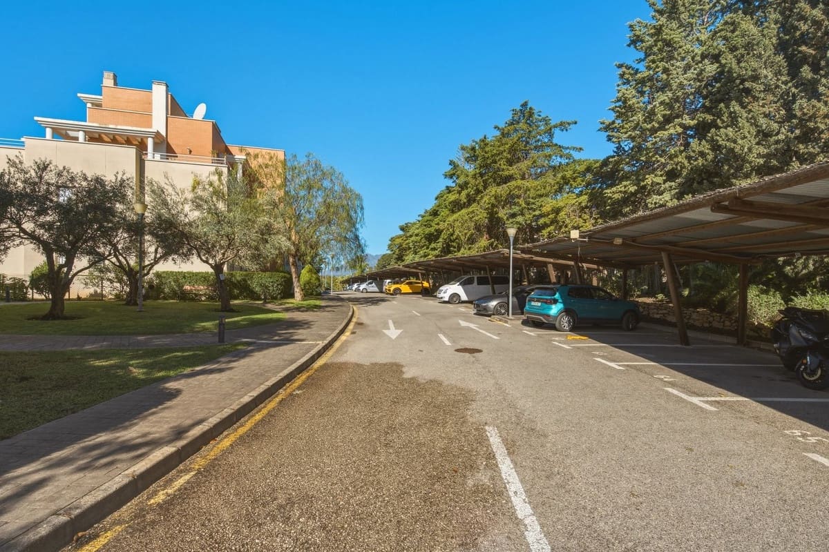 3 makuuhuone Kattohuoneisto myytävänä paikassa Estepona mukana 
autotalli - 549 000 € (Ref: 9741401)