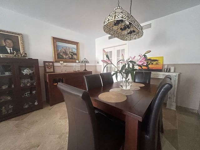 2 chambre Appartement à vendre à Calahonda, Mijas avec garage - 369 000 € (Ref: 9741402)
