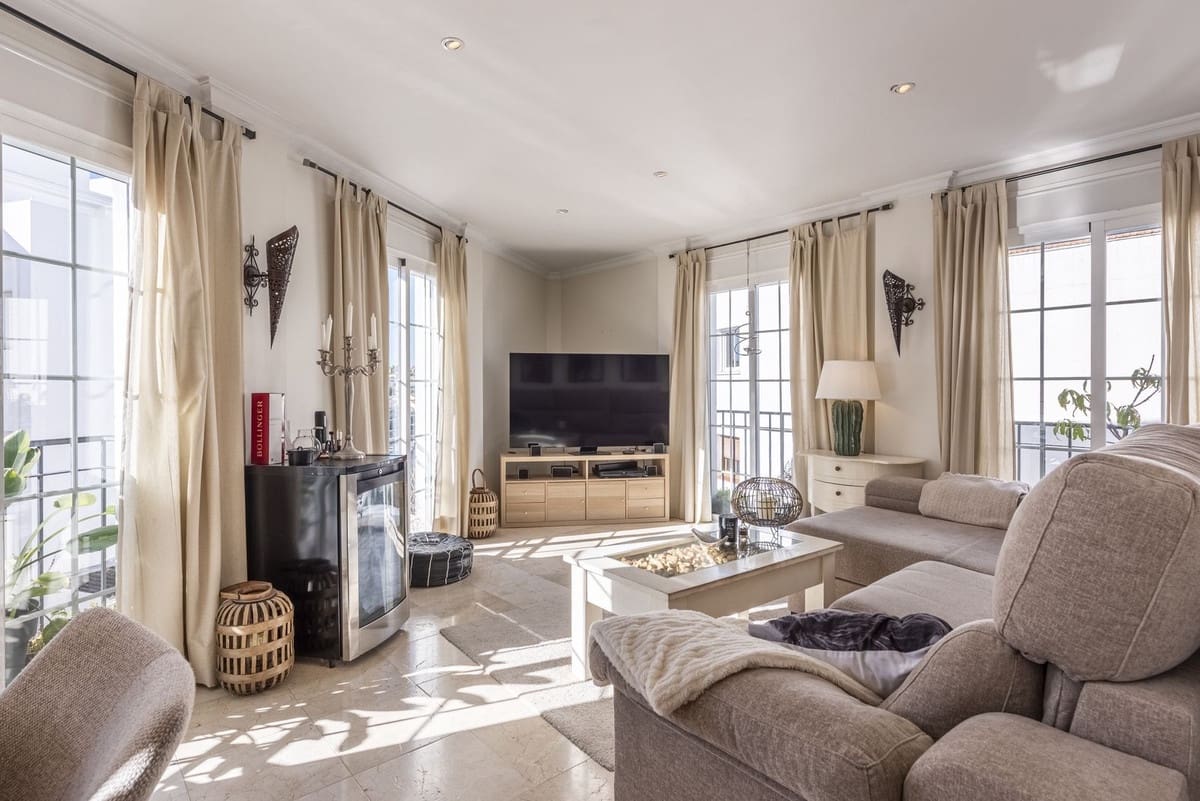 1 quarto Apartamento para venda em San Pedro de Alcantara - 430 000 € (Ref: 9741403)